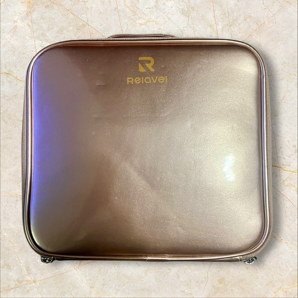Relavel Cosmetics Case - Picture 2 of 14